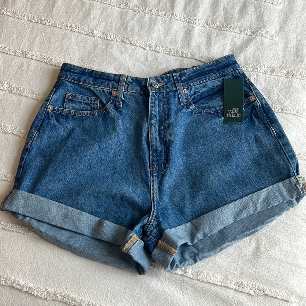 NWT Wild Fable Highest Rise Mom Shorts Embroidered Pocket Size 10